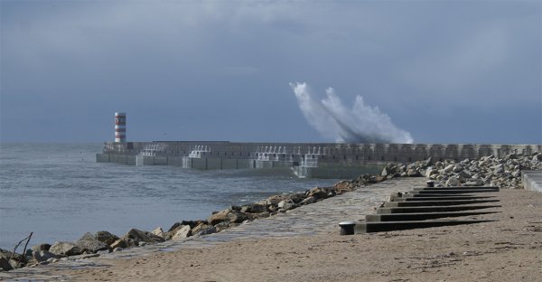 vagues à l'assaut