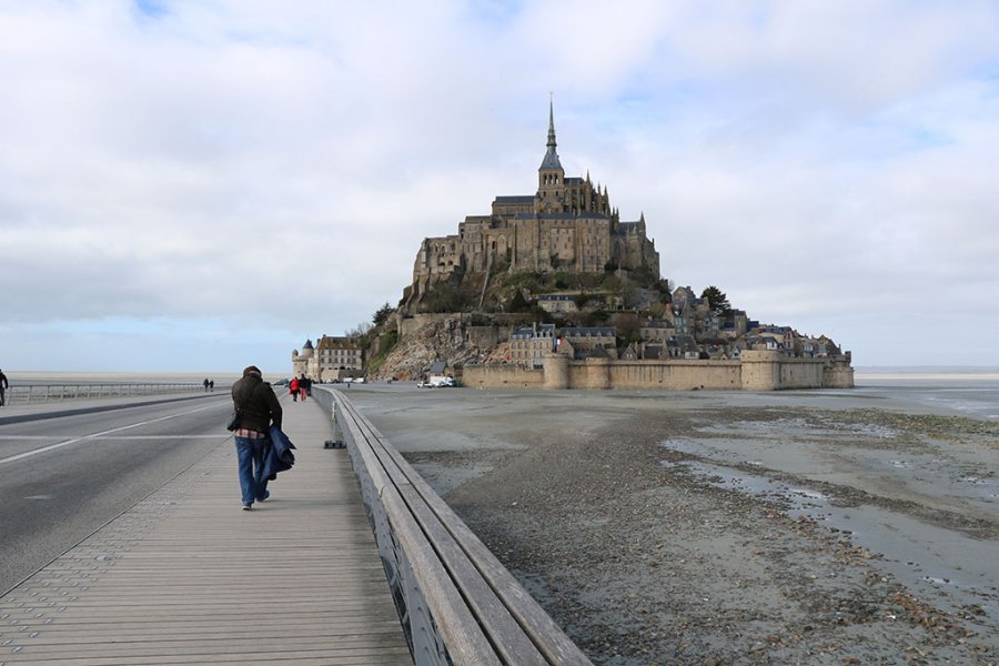 Le Mont Saint Michel du pont-passerelle